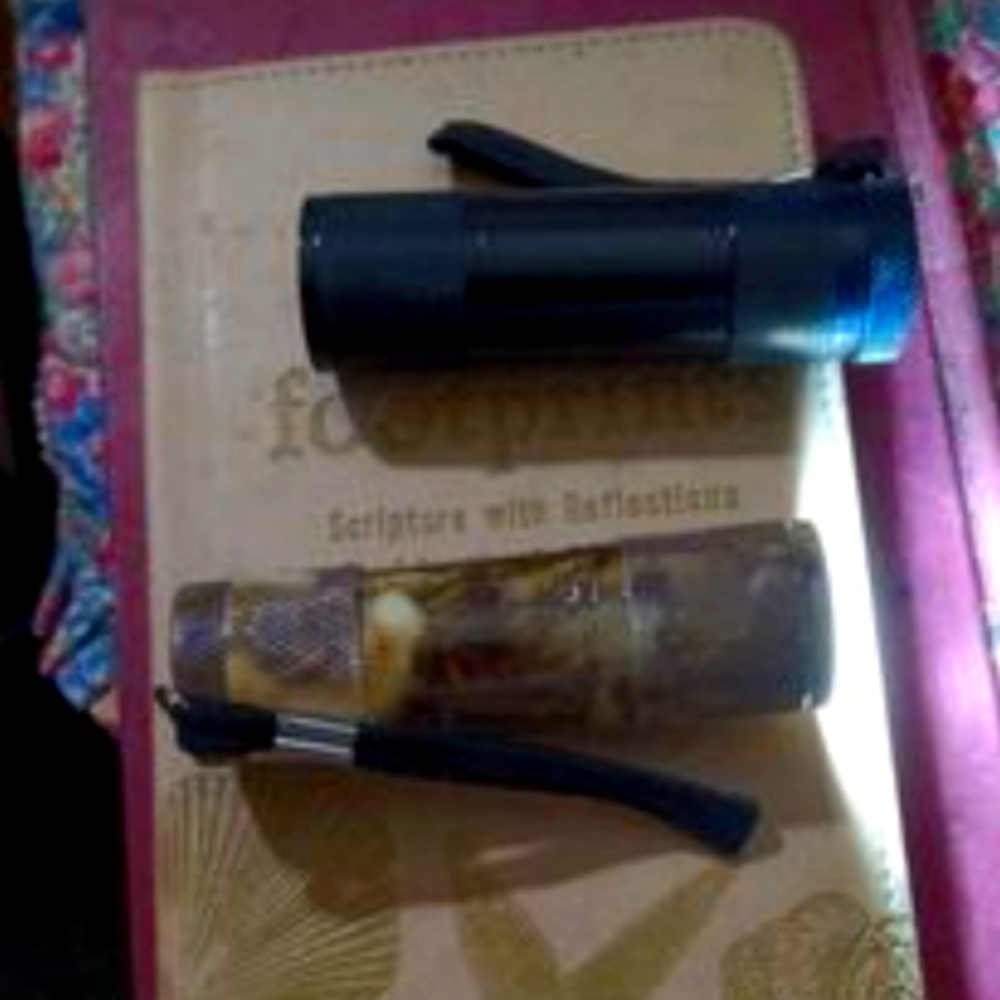 2 new pocket led flashlights new